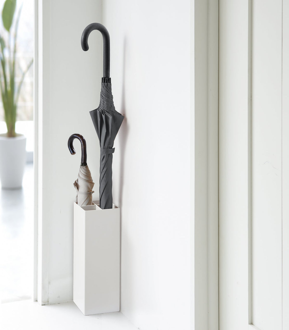 Umbrella Stand | Adjustable Multi-Level Shelves | Metal Base