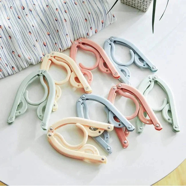 Clothes Hanger | Foldable & Non-Slip | Travel-Friendly