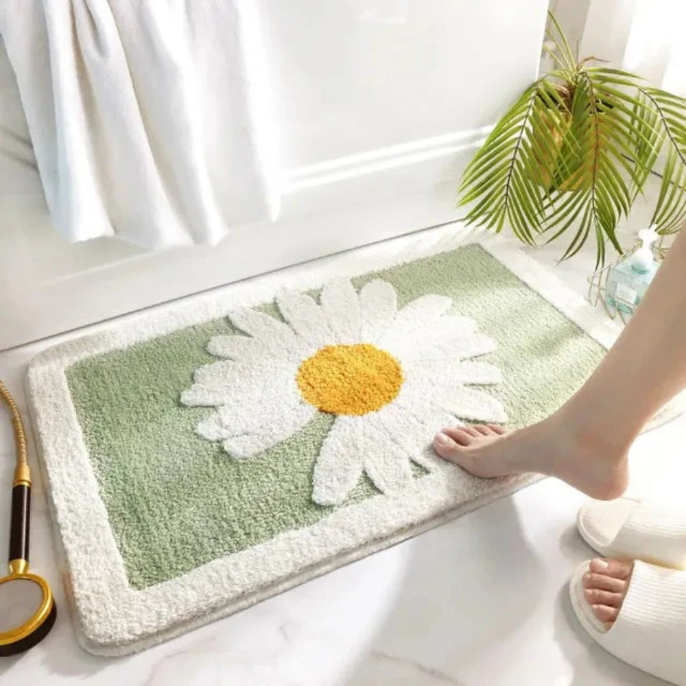 Bath Mat | Daisy Print Microfiber | Rubber Backing