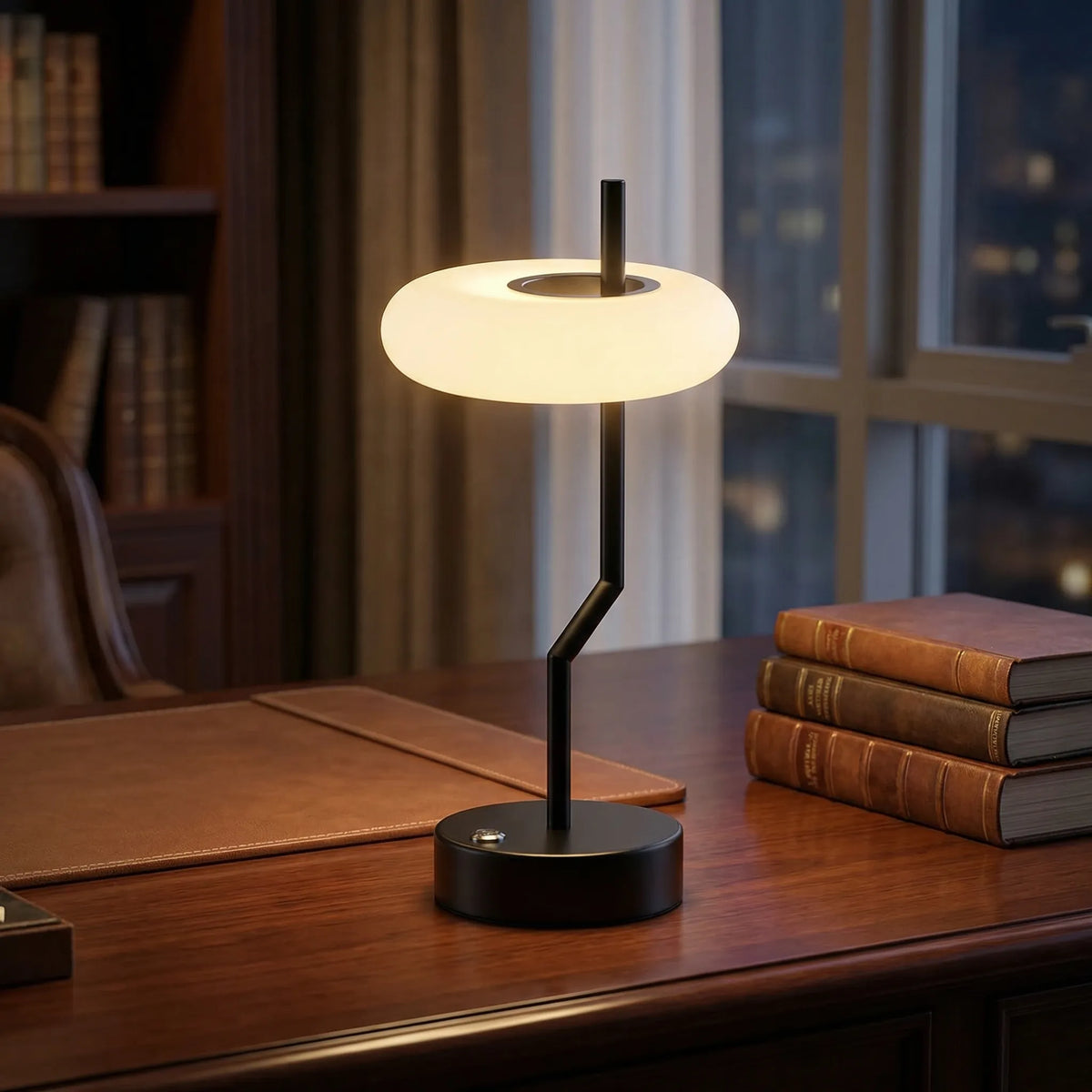 Desk Lamp | Disc-Shaped Shade & Touch Dimming | 16 cm Diameter