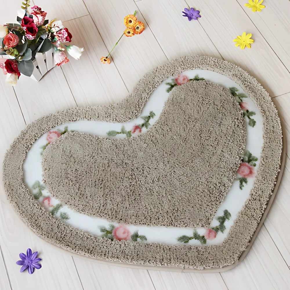 Bath Mat | Heart-Shaped & Tufted Floral | Non-Slip Base