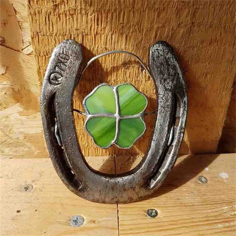 Horseshoe Wall Ornament | Iron Four-Leaf Clover | 10 x 10 cm