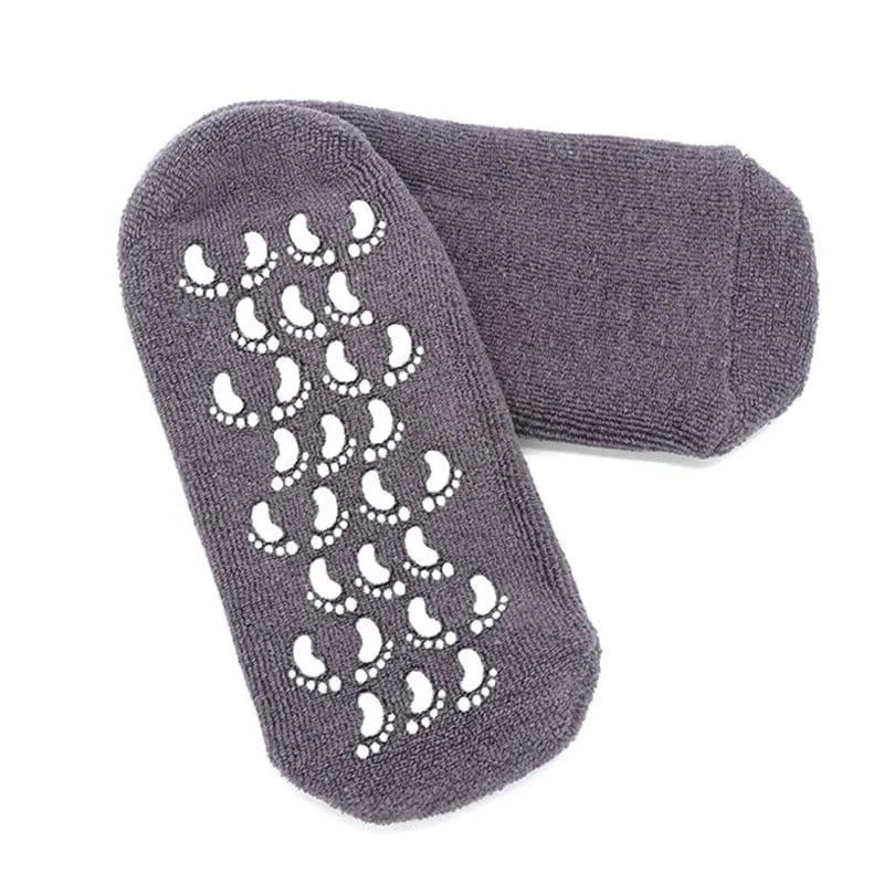 Moisturizing Socks | Vitamin E Gel Lining & Non-Slip Sole