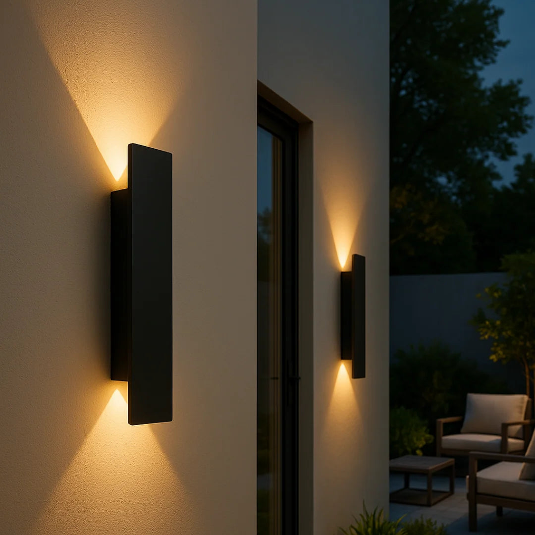 Outdoor Wall Light | Up & Down LED Beam | IP65 Weatherproof