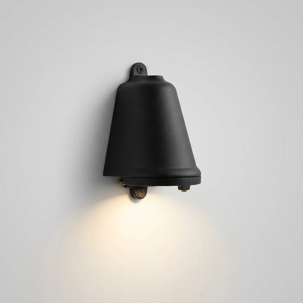 Outdoor Wall Light | Warm Light & Compact Metal Housing