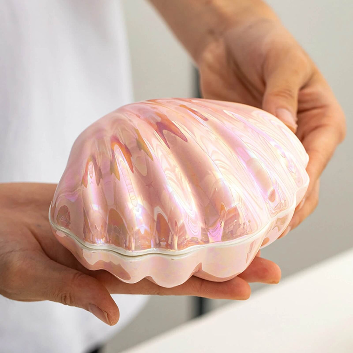 Jewelry Box | Shell-Shaped Glazed Ceramic | Lidded Compartment