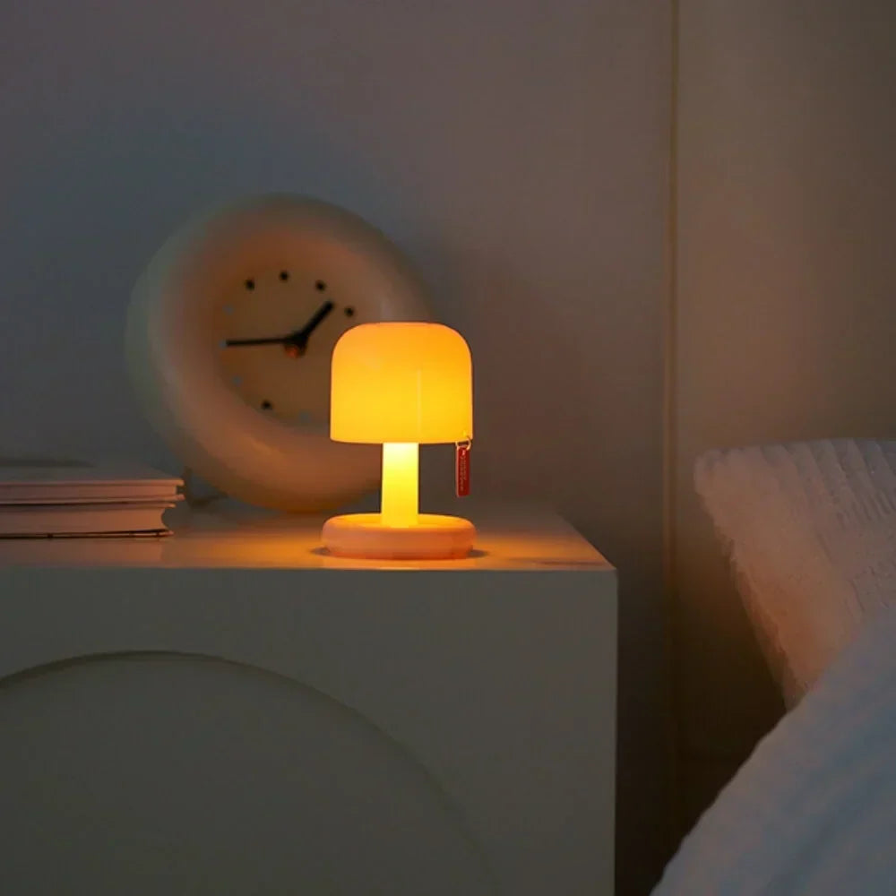 Table Lamp | Cordless & USB-Rechargeable Warm Ambient Glow