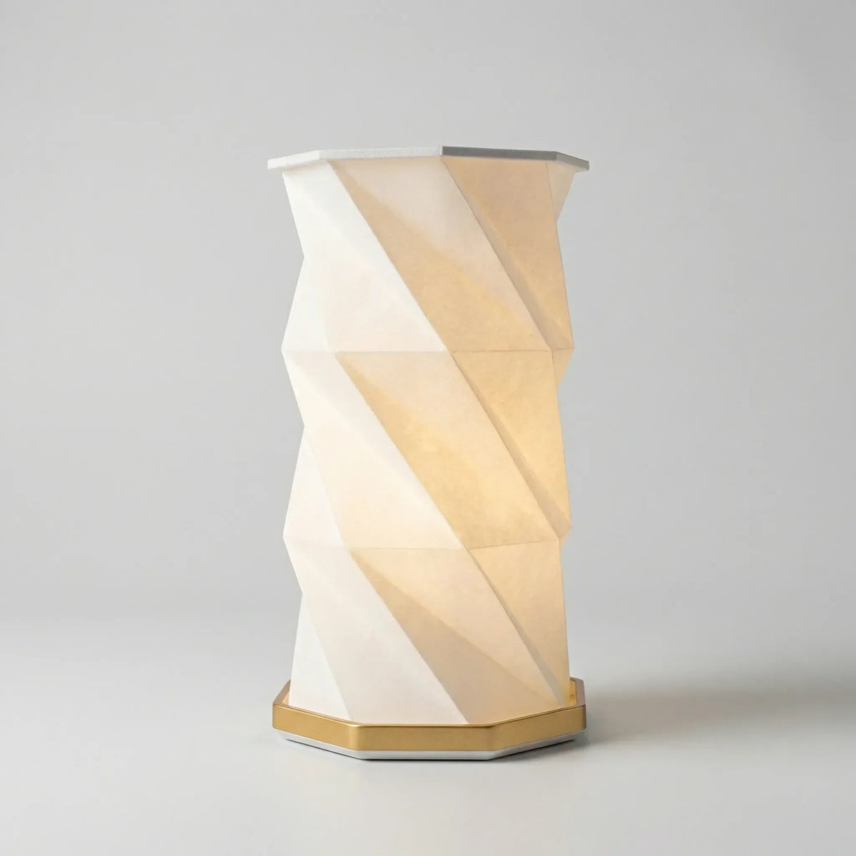 Table Lamp | Geometric Faceted Shade & USB-Rechargeable Warm Light