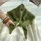 Triangular Scarf | Soft Wool-Blend & Versatile | 110 x 38 cm