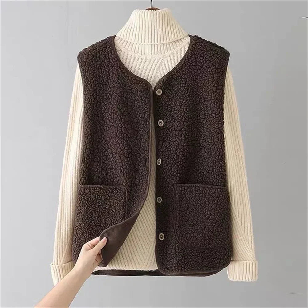 Vest | Lambswool Blend & Side Pockets