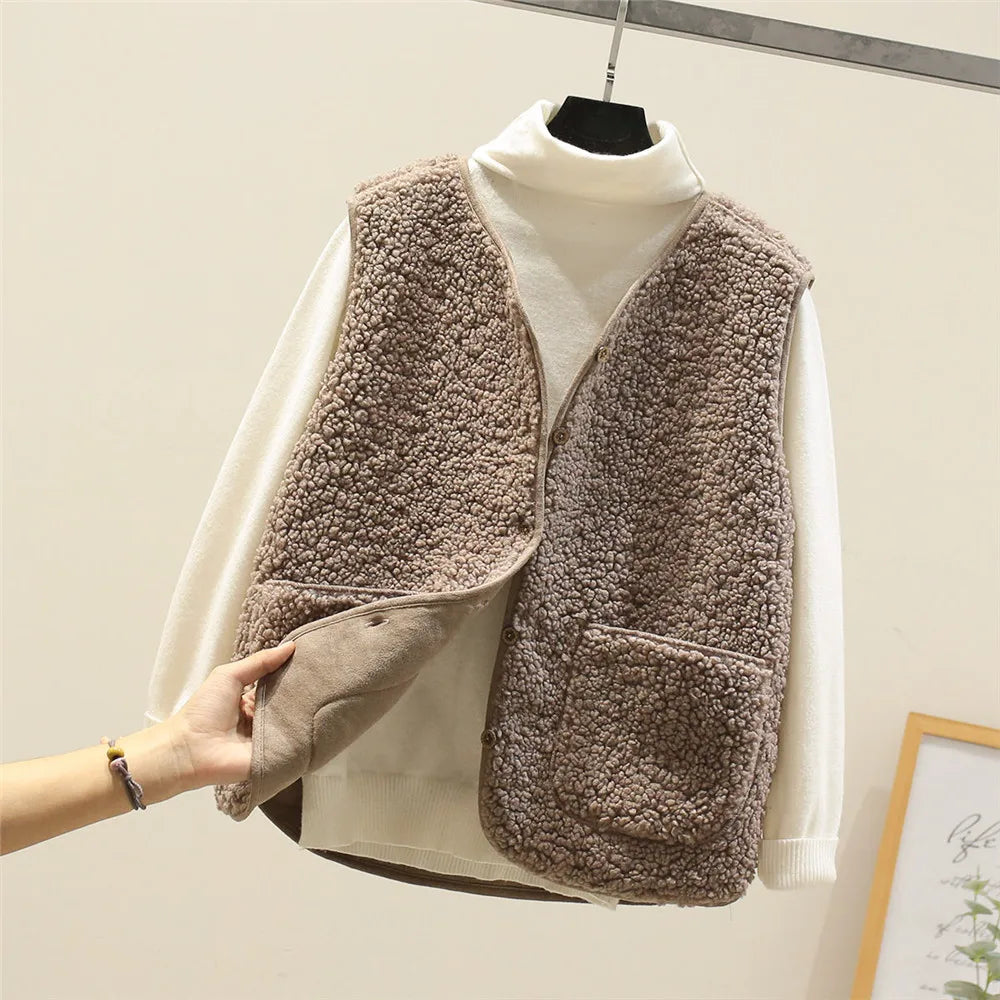 Vest | Lambswool Blend & Side Pockets