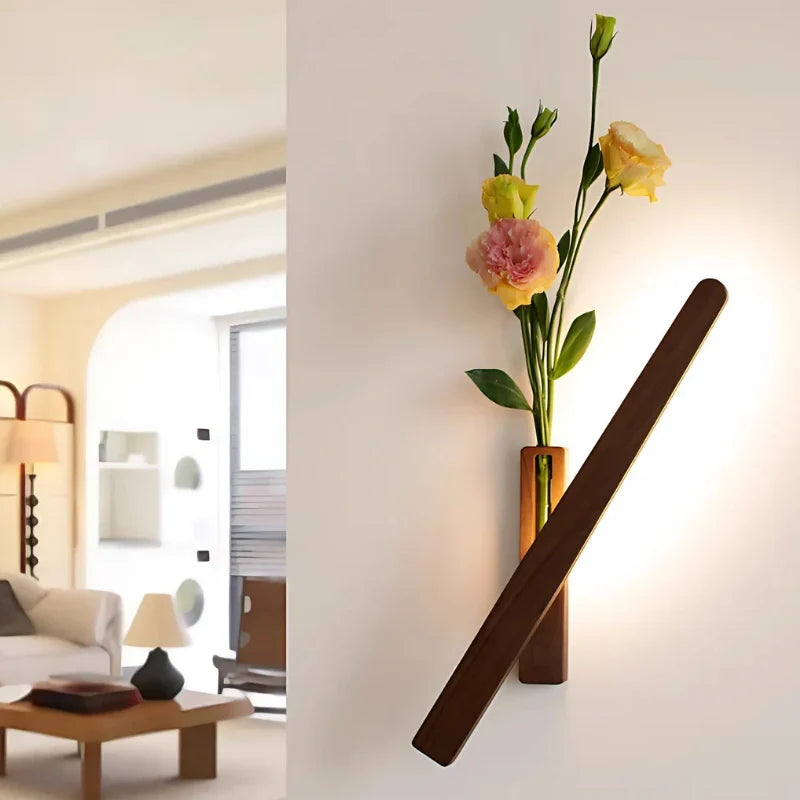 Wall Light | Built-In Vase & 360° Rotatable