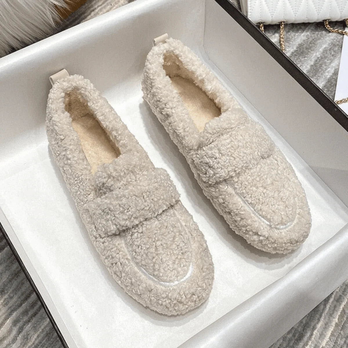 Winter Slippers | Soft Plush Lining & Non-Slip Sole