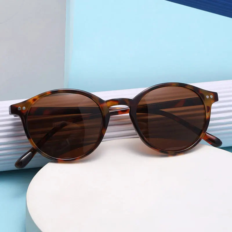 Women's Sunglasses | Polarized & UV400 | Round Leopard Frame